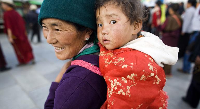 China Tibetan children forced to assimilate independent rights experts fear