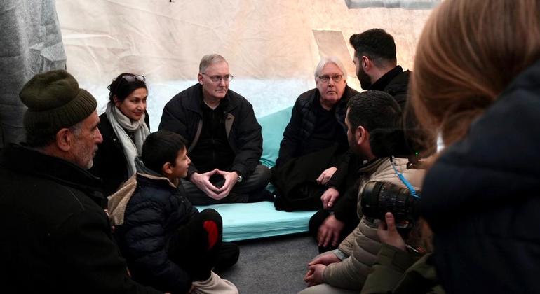 Turkiye UN relief chief meets families affected by devastating earthquake